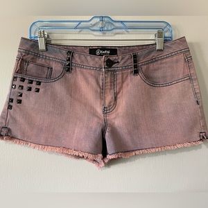 Rewash Pink Cut Off Jean Shorts Distressed Studded Denim Size 9 Style J6633A8X